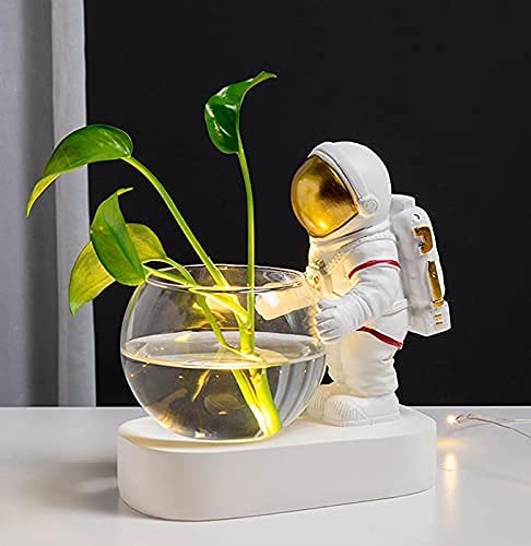 Astronaut Planter by aotekar