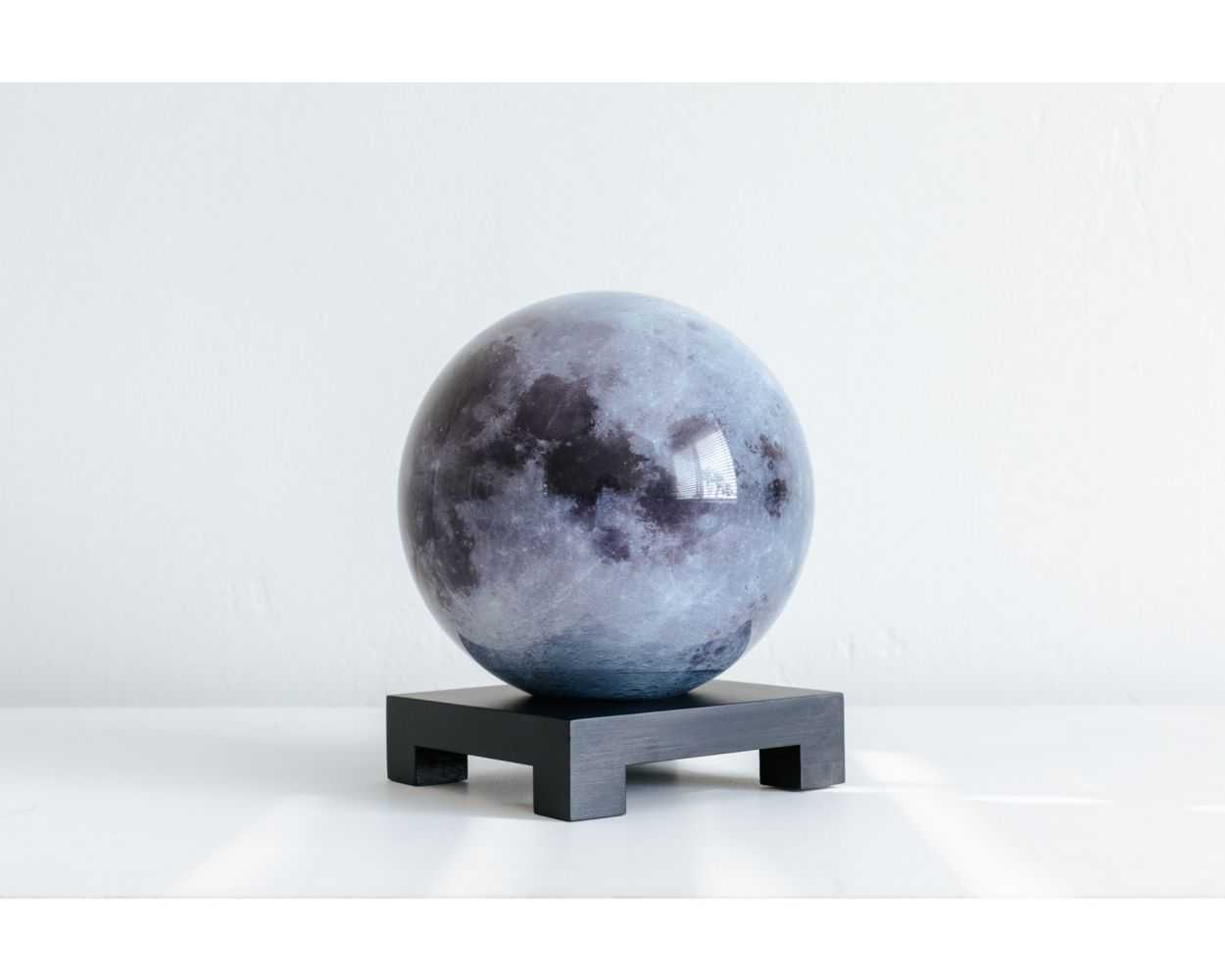 Moon Globe