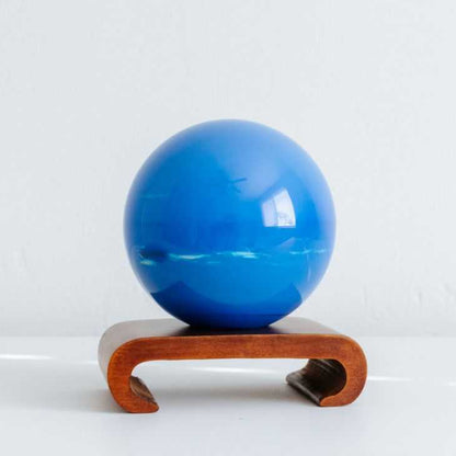 Neptune Globe