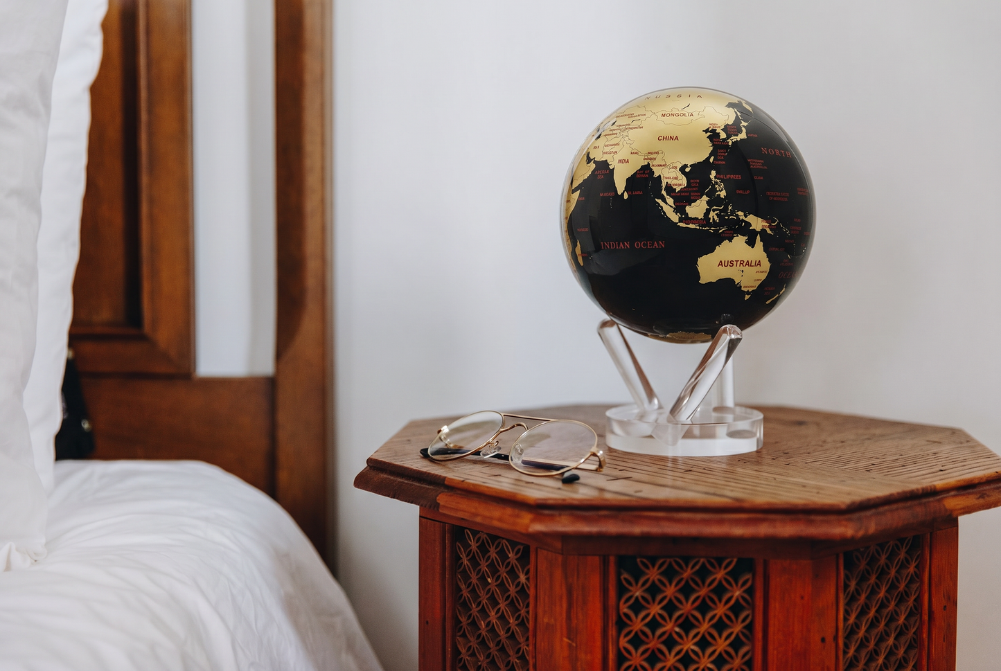 Aurum Ignis World MOVA Globe